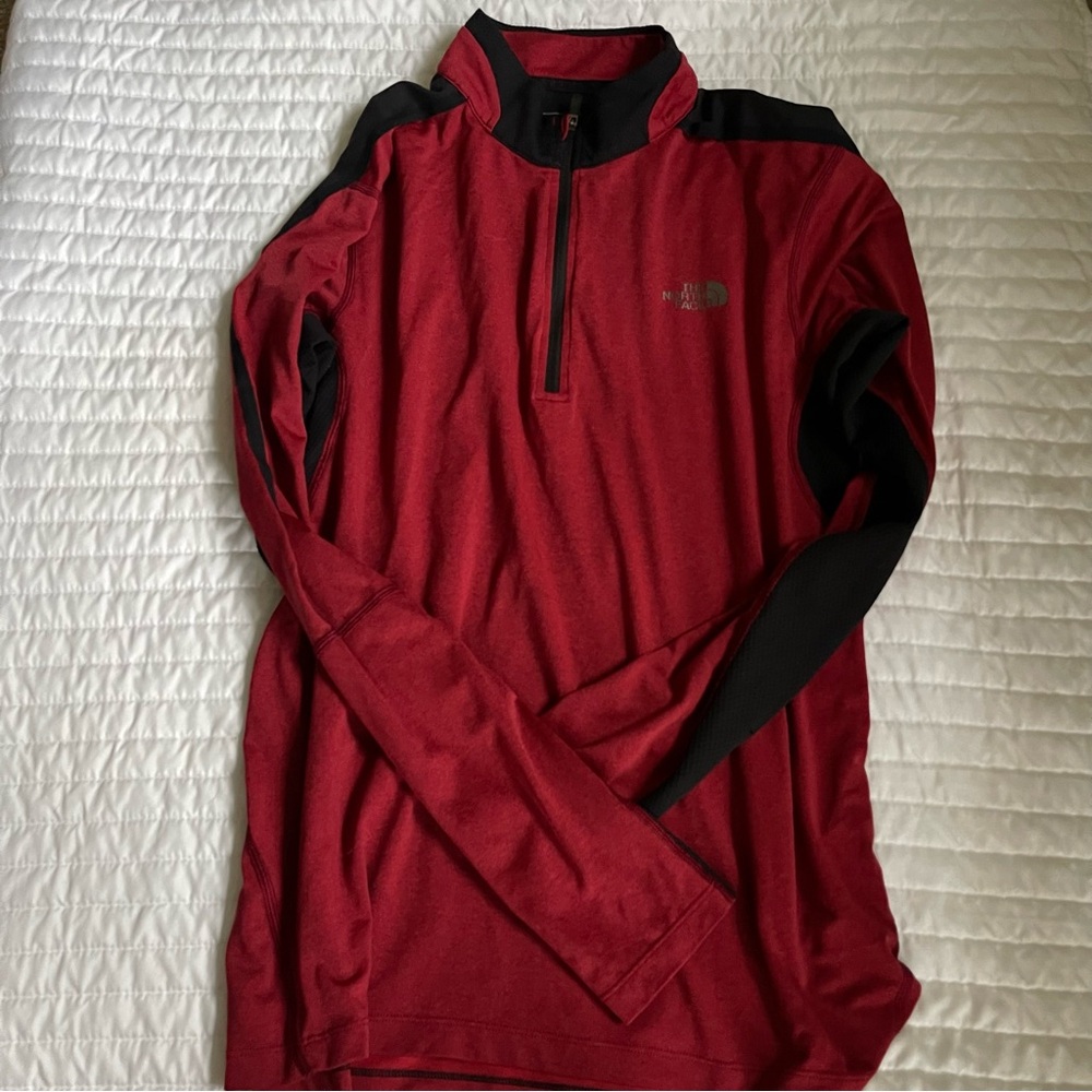 Men's Small The North Face red pullover